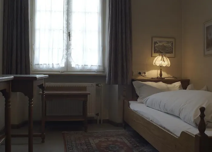 Faehrhaus 3* ヴァルツフート＝ティンゲン