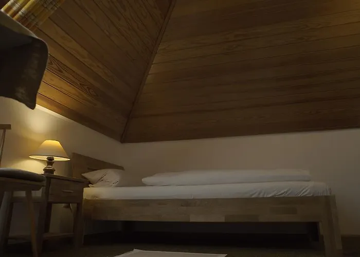 Faehrhaus ホテル ヴァルツフート＝ティンゲン